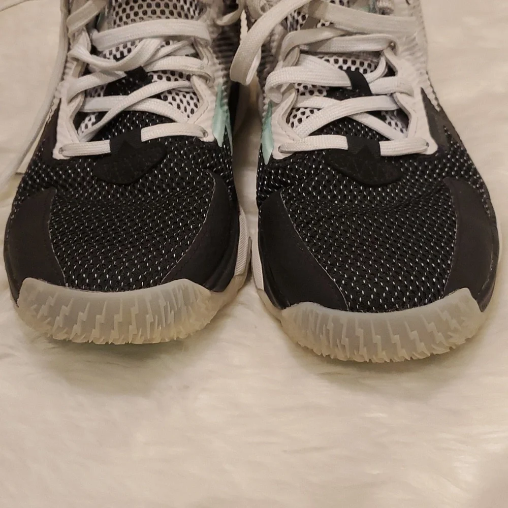Adidas DAME 8 Damian Lillard 4th Quarter KO  Gray/Mint  Women Size 6.5